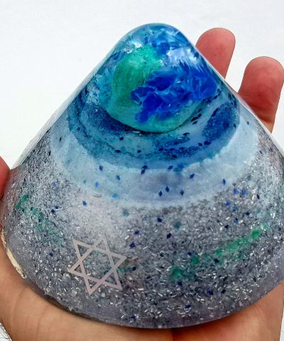 orgonite azul cono