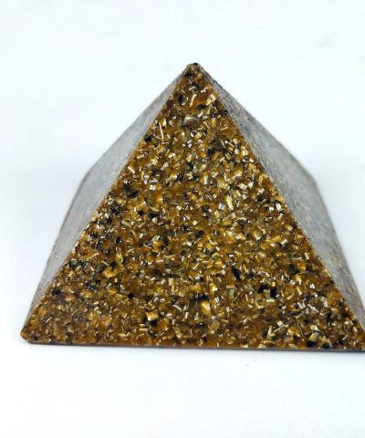 Pirámide de orgonita pura color ocre