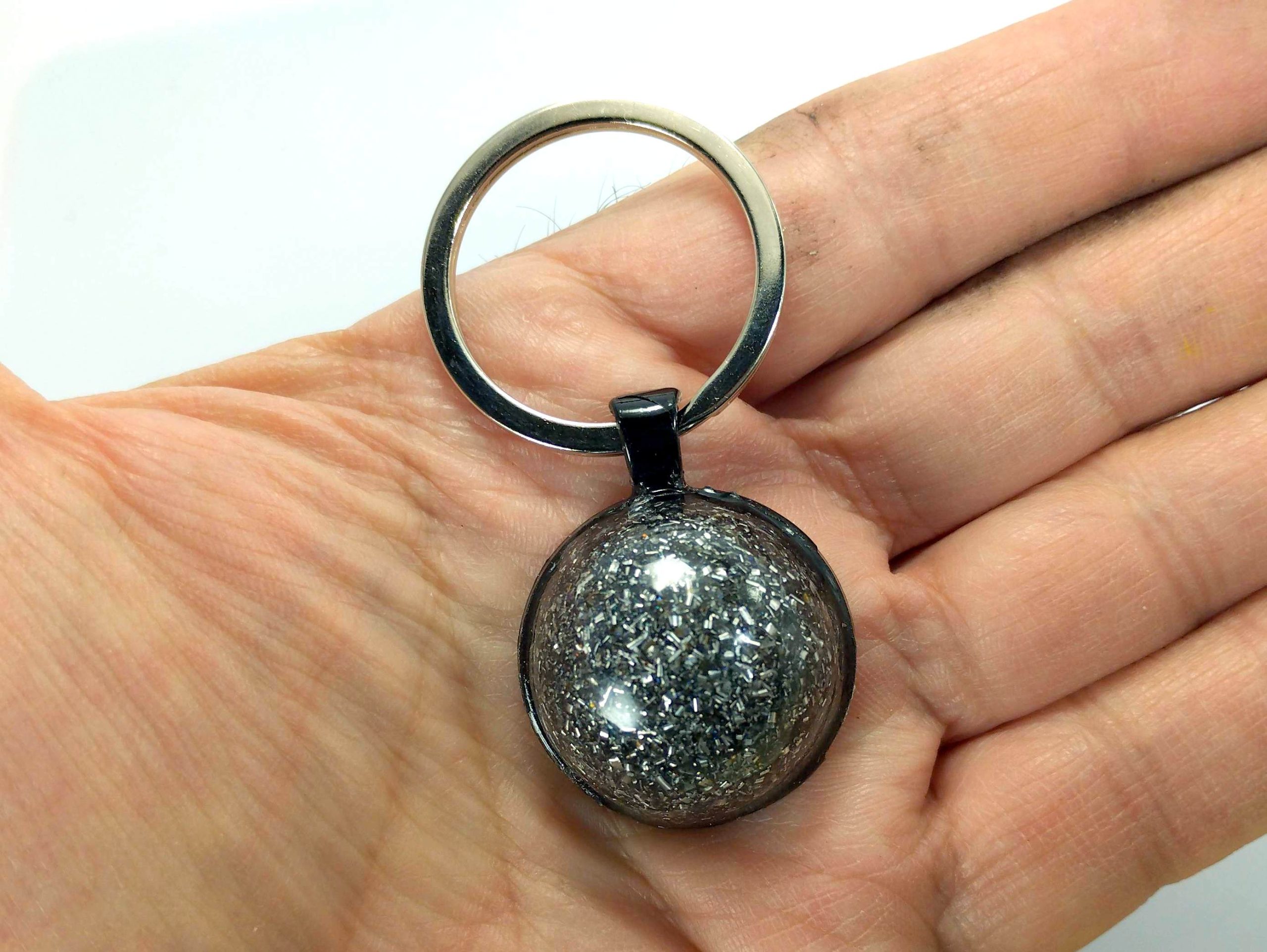 Llaveros de orgonita con TURMALINA NEGRA