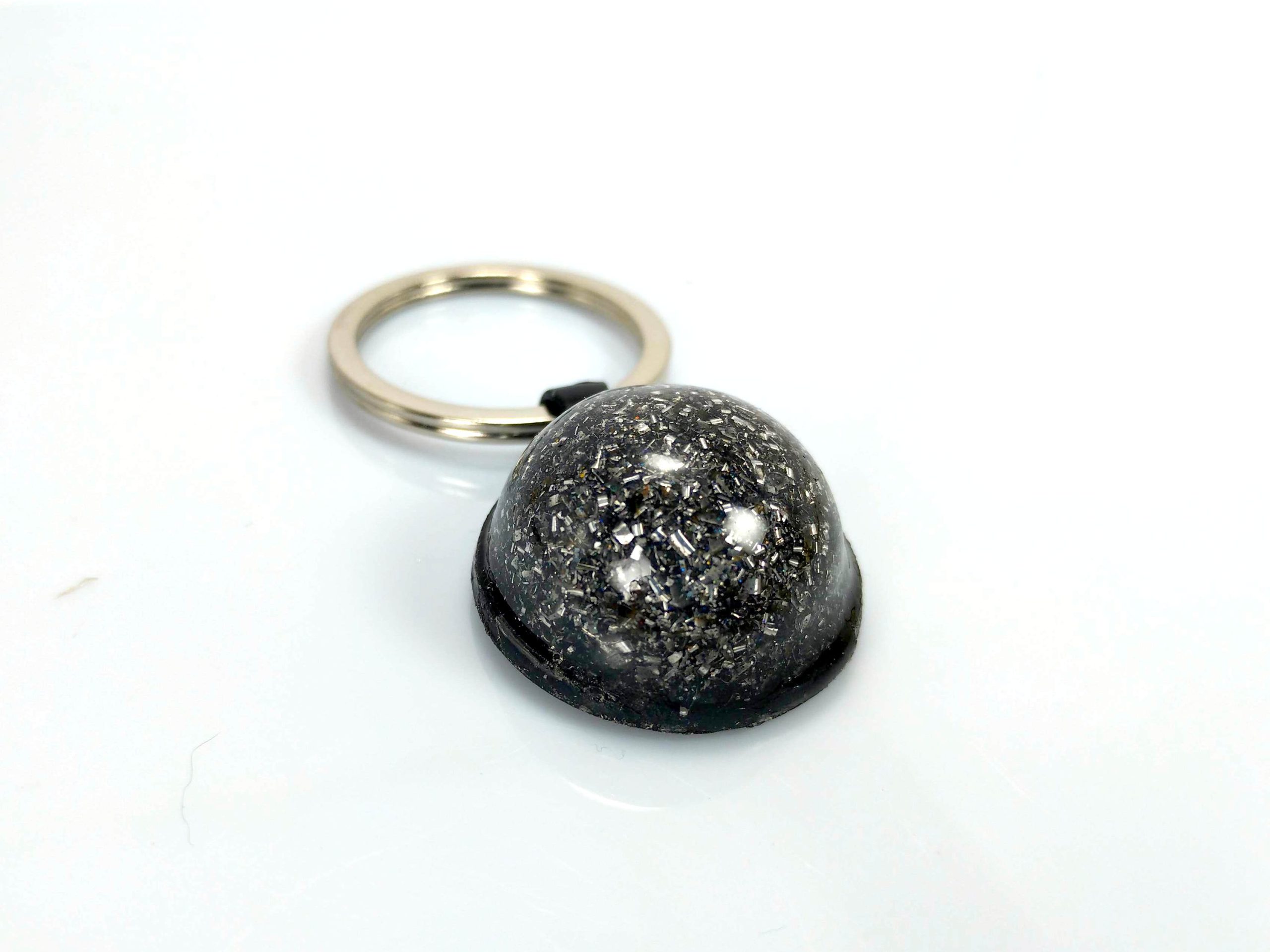 Llaveros de orgonita con TURMALINA NEGRA