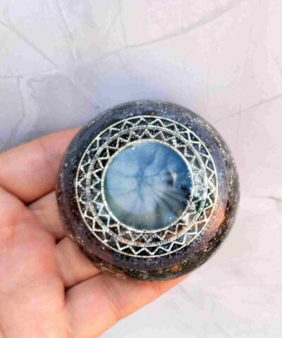 Domo de orgonita con OBSIDIANA NEVADA