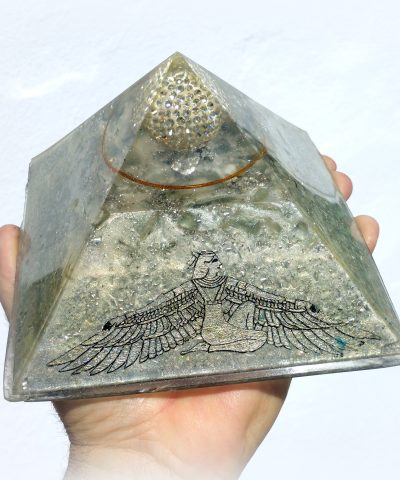 Pirámide Keops grande de orgonita artesanal